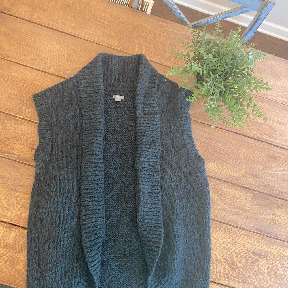 Arie sleeveless Cardigan